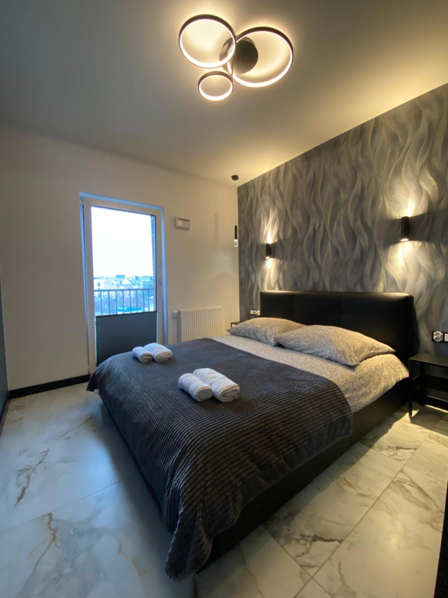 Luxury Loft Apartment Free Parking Krasków Eksteriør bilde
